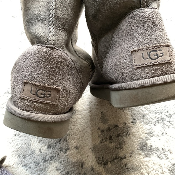 Grey Classic Ugg Boots Size 9 - Picture 8 of 10